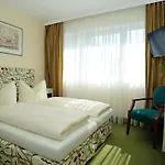 Szálloda Alpha Hermann Von Salza 3*