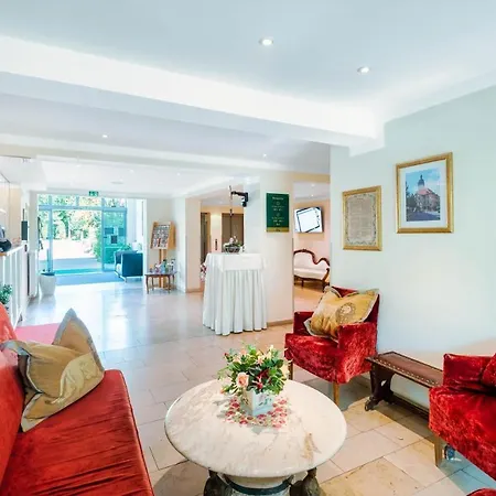 酒店 Alpha Hermann Von Salza 3*