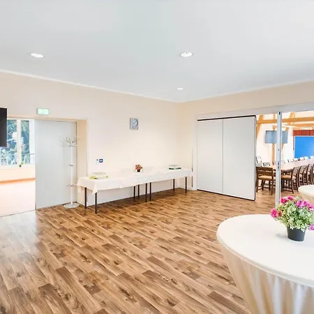 Alpha Hermann Von Salza 3* 巴特朗根萨尔察